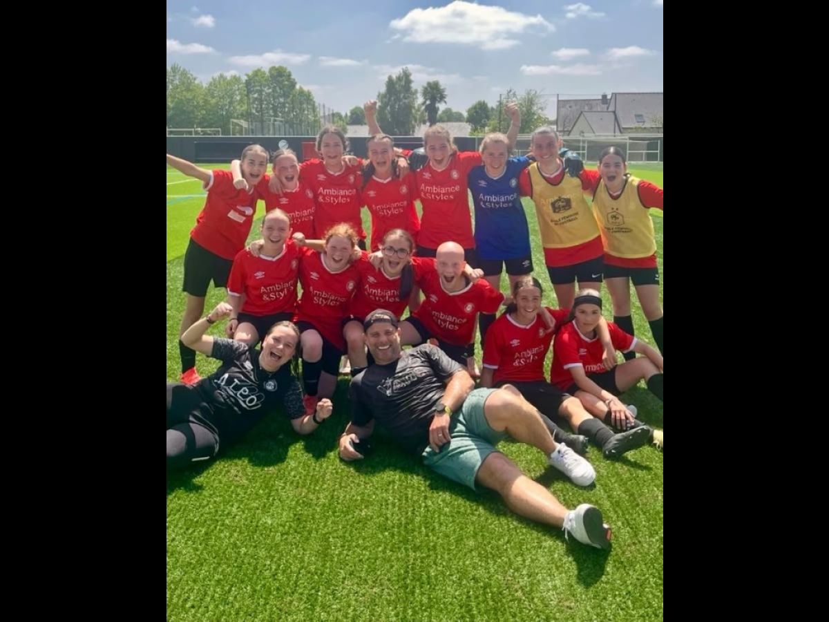 𝑪𝑯𝑯𝑯𝑨𝑴𝑷𝑰𝑰𝑰𝑰𝑰𝑰𝑶𝑶𝑶𝑵𝑵𝑬𝑬𝑬𝑺𝑺𝑺𝑺 🏆

Avec leur match nul 2-2 le week-end dernier sur la pelouse d’@avirodouer nos U15 féminines sont sacrées 𝐜𝐡𝐚𝐦𝐩𝐢𝐨𝐧𝐧𝐞𝐬 𝐝𝐞...