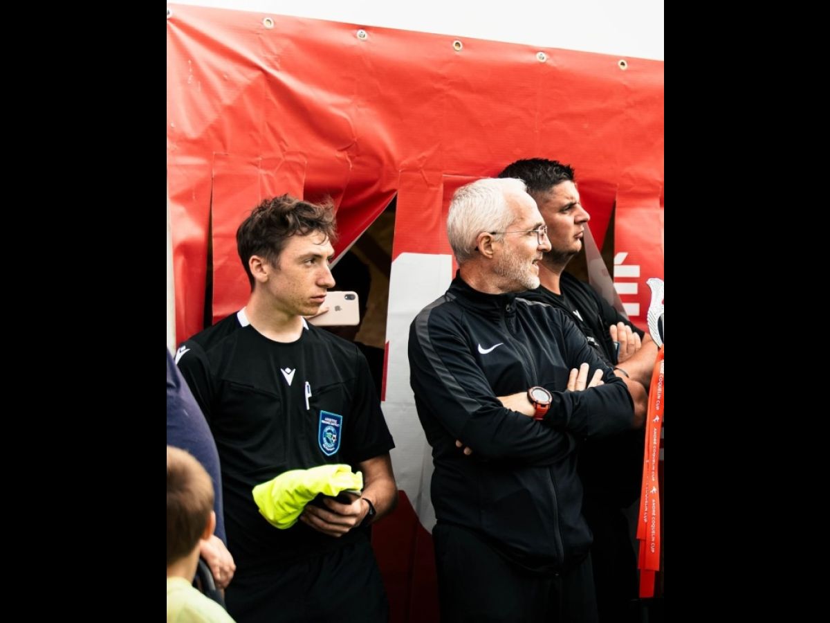 𝑵𝒐𝒔 𝒂𝒓𝒃𝒊𝒕𝒓𝒆𝒔 𝒂̀ 𝒍𝒂 𝑪𝒐𝒒𝒖𝒆𝒍𝒊𝒏 𝑪𝒖𝒑 🔥

Olivier et Ilan étaient présents ce week-end au tournoi 𝐢𝐧𝐭𝐞𝐫𝐧𝐚𝐭𝐢𝐨𝐧𝐚𝐥 𝐔𝟗 de la @andre_coquelin_cup.📍

Une...