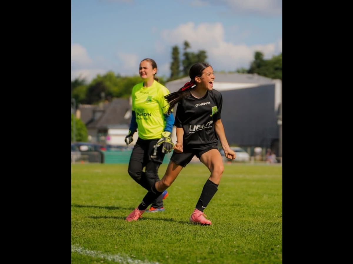𝑼𝒏 𝒅𝒊𝒎𝒂𝒏𝒄𝒉𝒆 𝒓𝒆𝒎𝒑𝒍𝒊 𝒅’𝒆́𝒎𝒐𝒕𝒊𝒐𝒏𝒔 🫶

Retour sur la deuxième journée de notre tournoi 𝐄𝐤𝐨𝐥𝐨𝐟𝐨𝐨𝐭, en catégories U13 et U15 filles.

En U13, le FC...